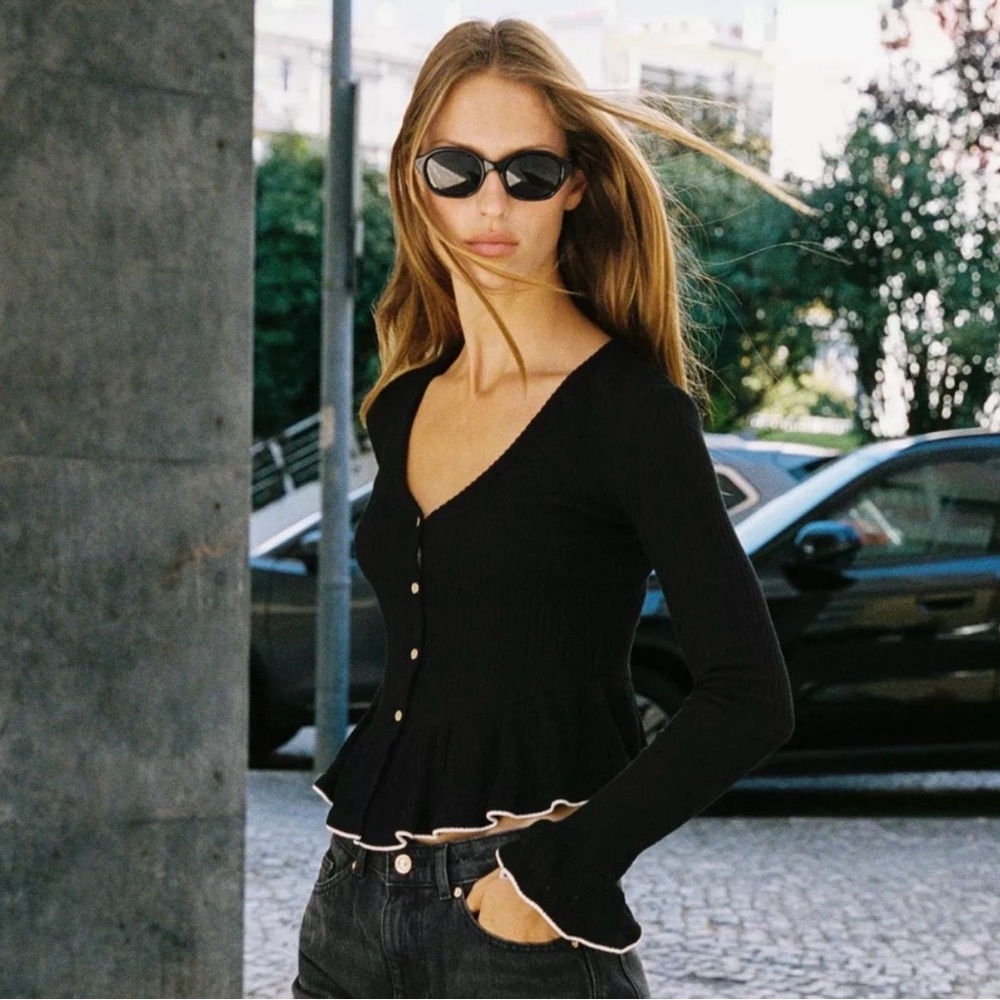 Zara Black Ruffled cardigan top